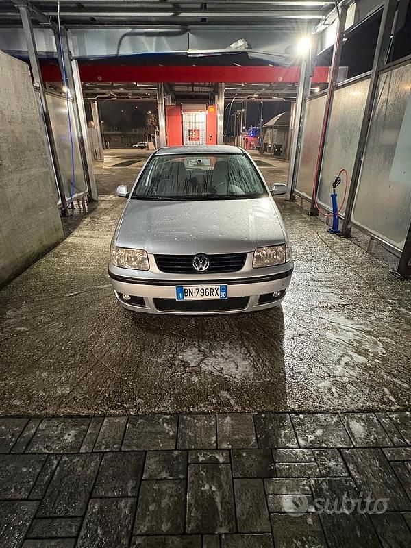 Usata VW Polo 85 CV (62 kW) 2002 Grigio Berlina