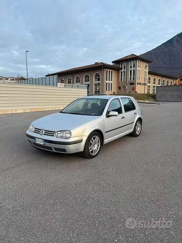Usata VW Golf V 2007 Berlina