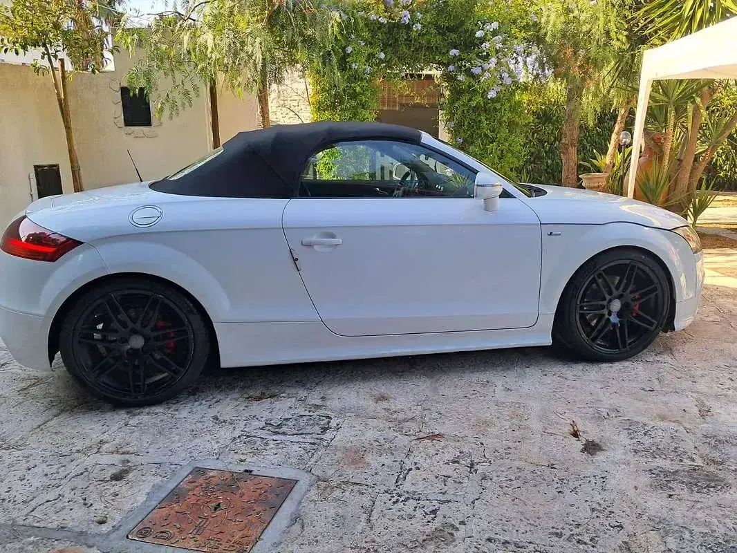 Usata Audi TT Roadster 170 CV (125 kW) 2012 Bianco Cabrio
