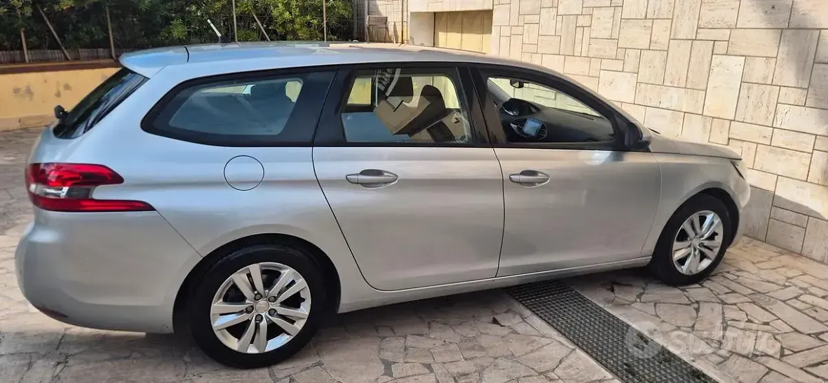 Usata Peugeot 308 SW 99 CV (72 kW) 2016 Grigio Station wagon
