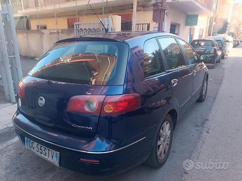 Usata Fiat Croma 150 CV (110 kW) 2007 Blu Berlina