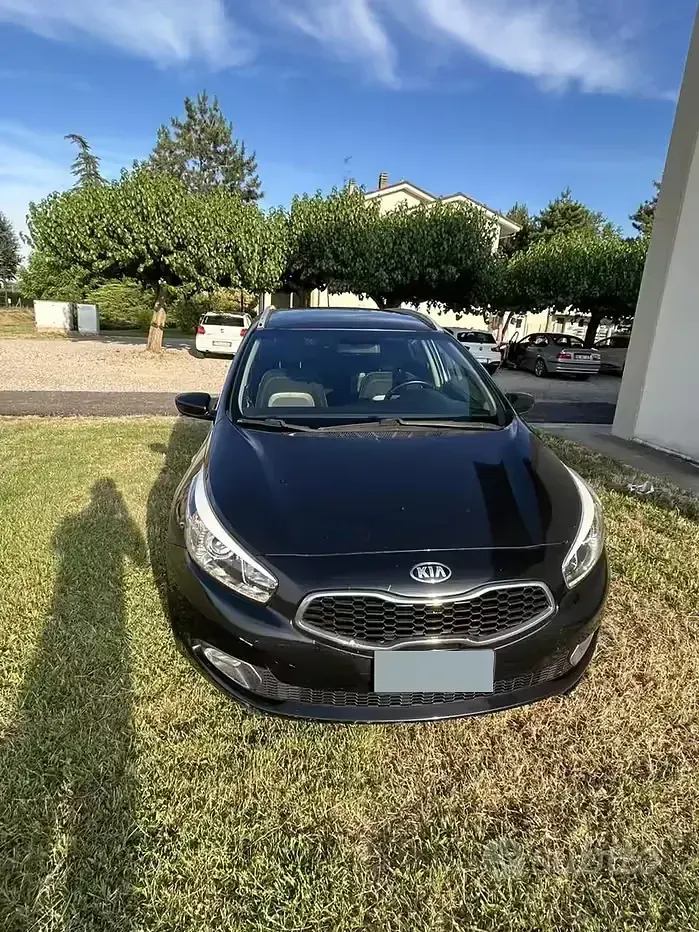 Usata Kia Ceed 128 CV (94 kW) 2015 Nero Utilitaria