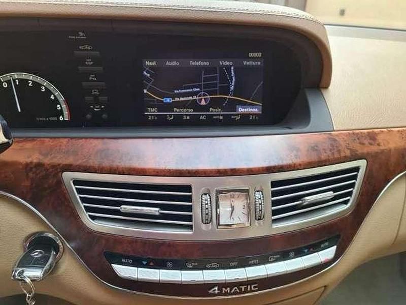 Nero Usata 2009 Mercedes S320 Tre volumi | 12.000 € (Ottimo prezzo) - Immagine 1/4