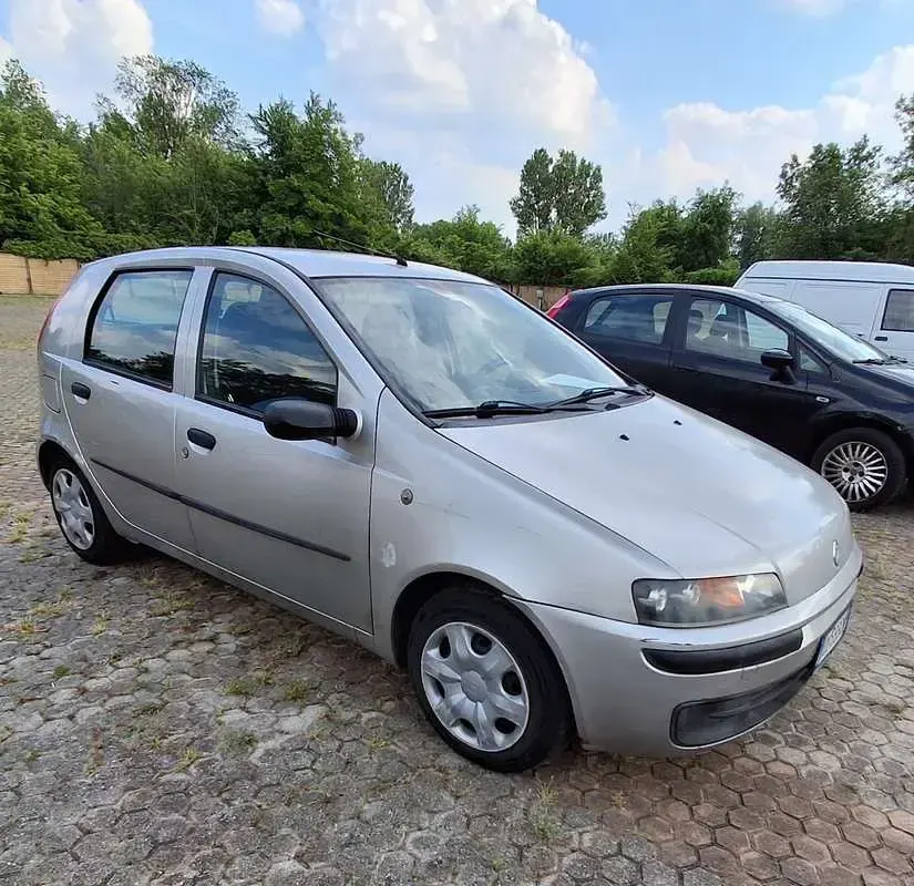 Usata Fiat Punto 60 CV (44 kW) 2002 Utilitaria