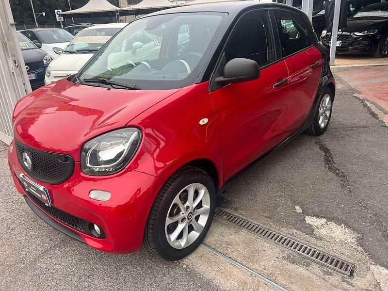 Usata Smart ForFour Passion 71 CV (52 kW) 2019 Rosso Utilitaria