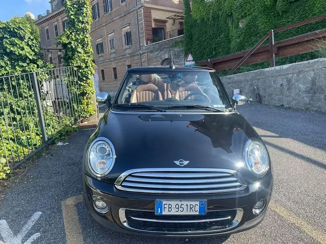 Usata Mini Cooper D Cabriolet 111 CV (81 kW) 2015 Cabrio