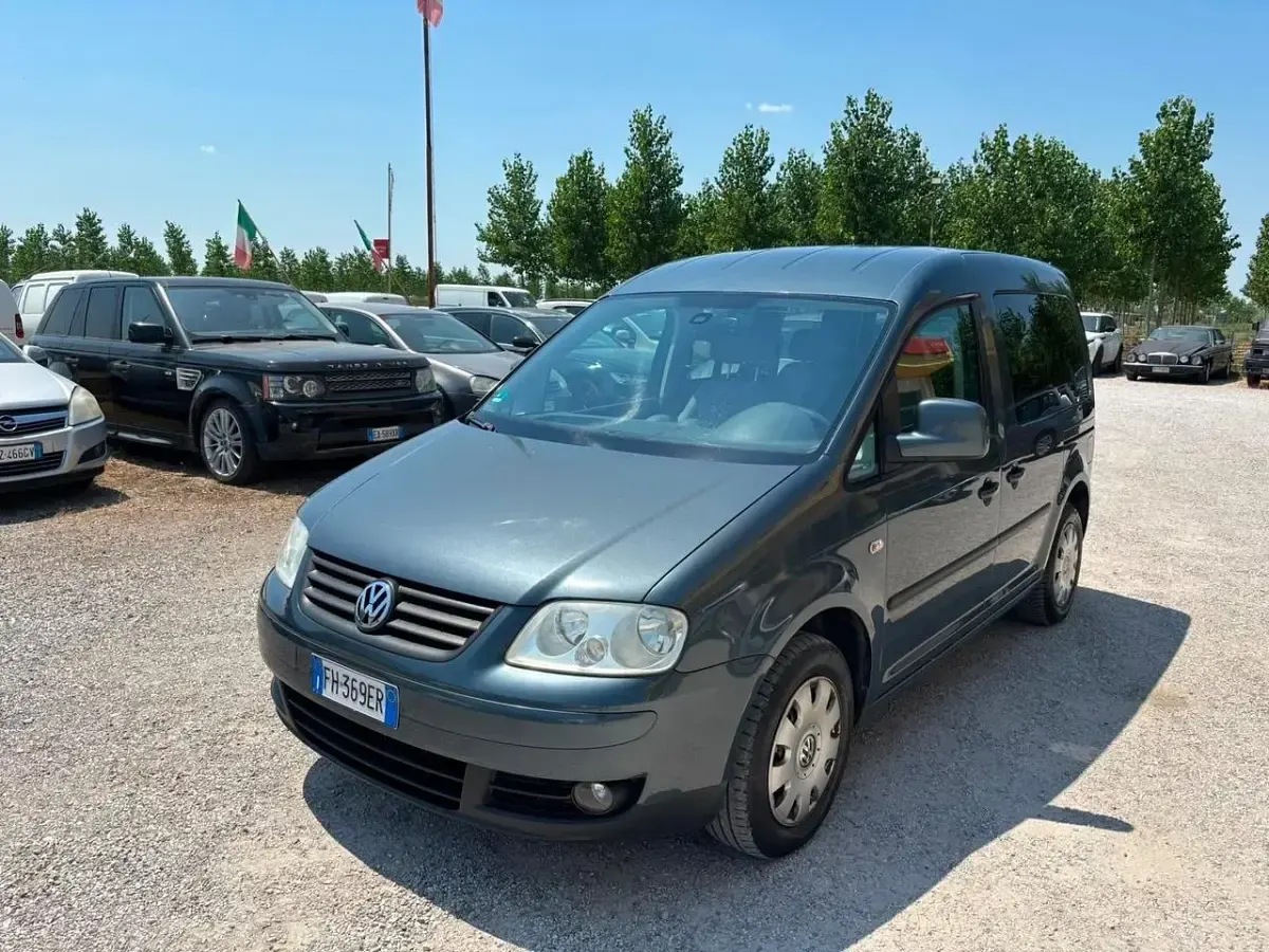 Usata VW Caddy Style 109 CV (80 kW) 2009 Argento Monovolume