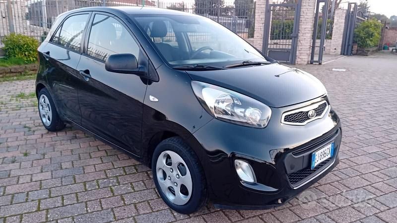 Usata Kia Picanto City 69 CV (50 kW) 2011 Nero Utilitaria