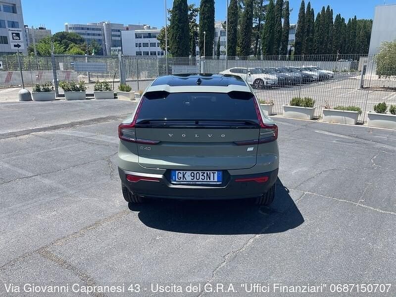 Usata Volvo C40 Ultimate 80 kW (109 CV) 2022 Verde SUV