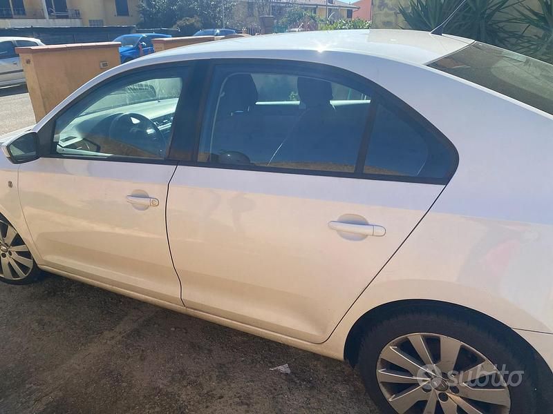 Usata Seat Toledo 2014 Bianco Utilitaria