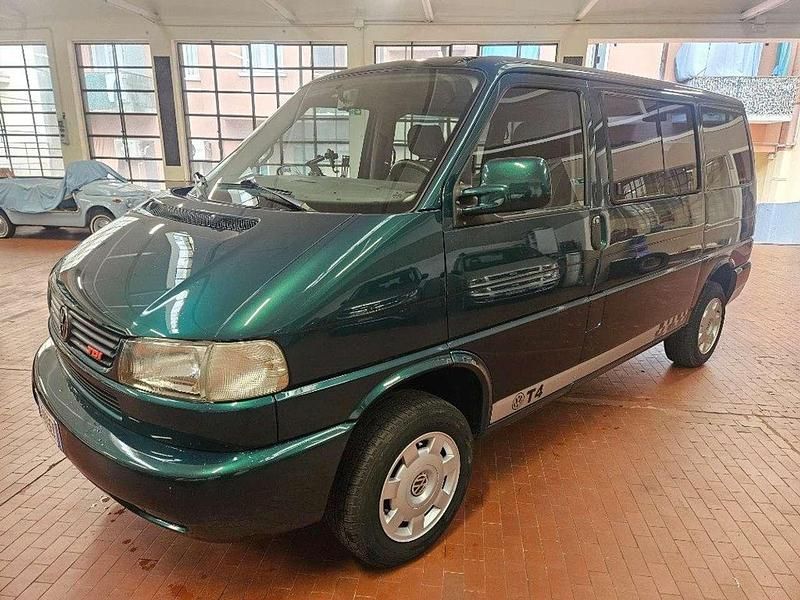 Verde Usata 1998 VW T4 Highline Furgone | 8700 € (Buon prezzo) - Immagine 1/4