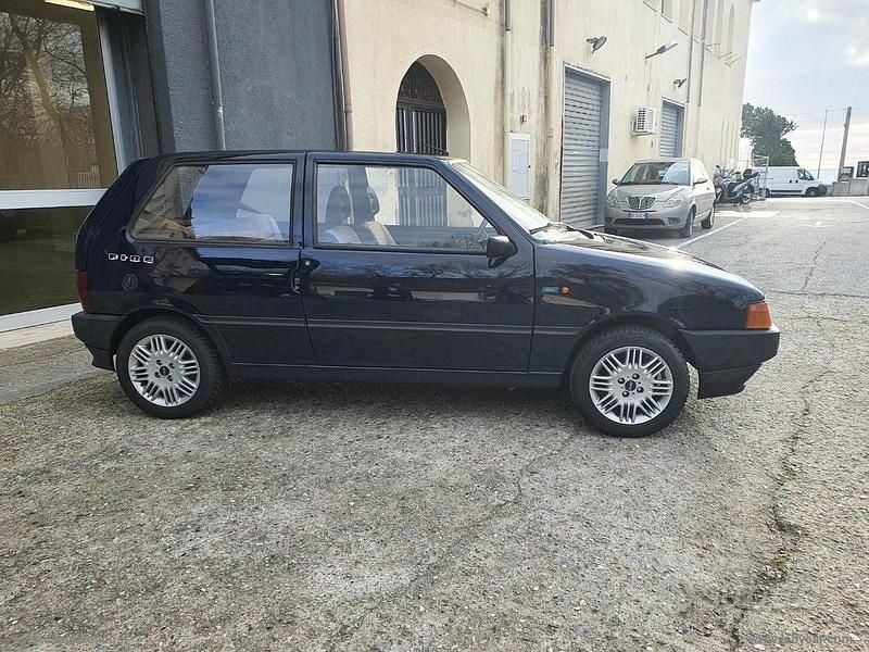 Occasion Fiat Uno 45 ch (33 kW) 1994 Bleue Citadine