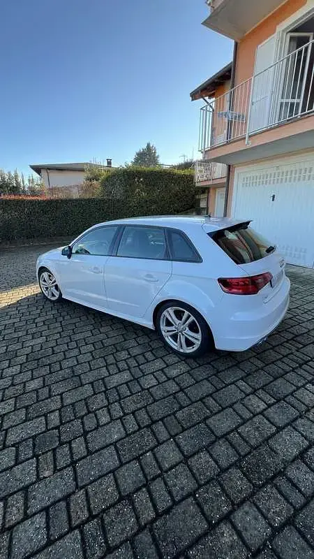Usata Audi A3 S-Line 150 CV (110 kW) 2013 Bianco Berlina