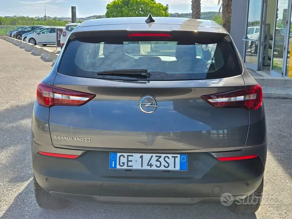 Usata Opel Grandland X Business 131 CV (96 kW) 2021 Grigio SUV
