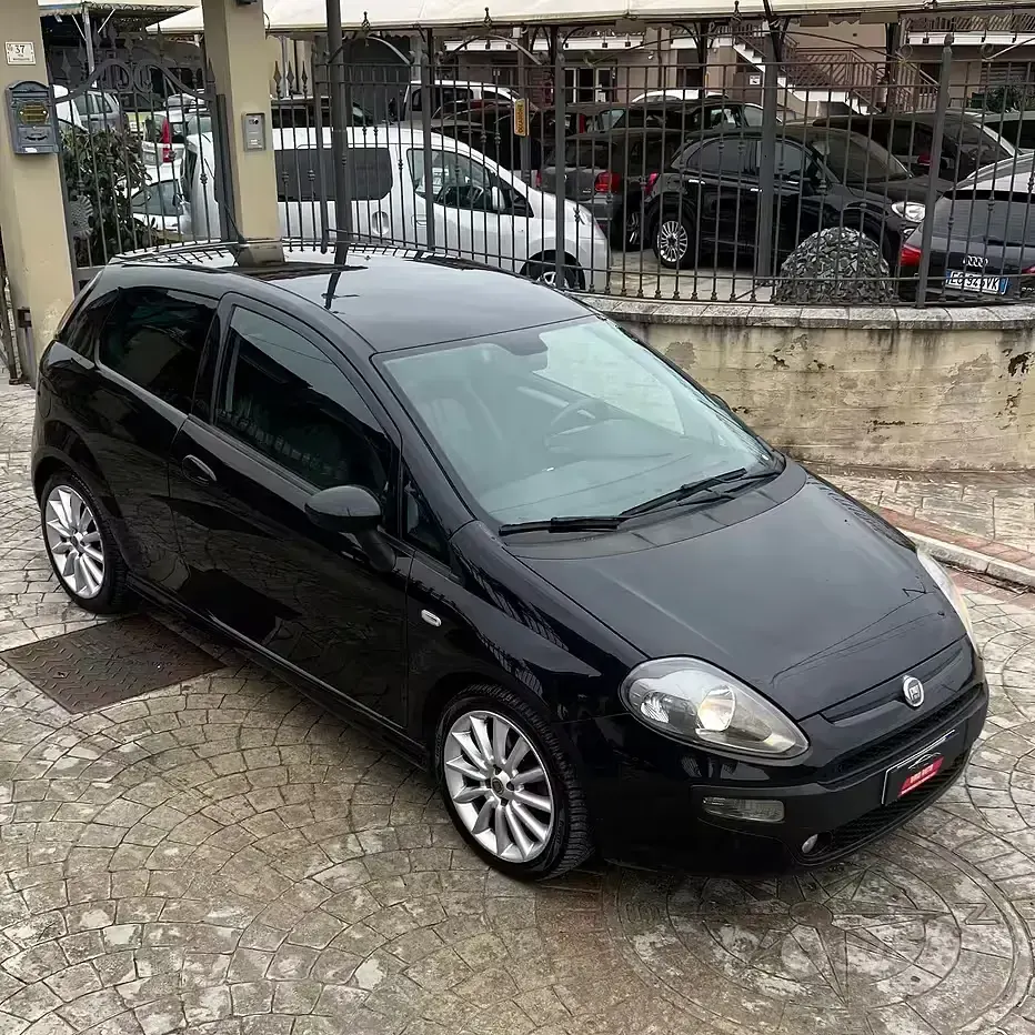 Usata Fiat Punto Evo 95 CV (69 kW) 2011 Nero Utilitaria