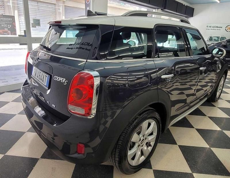 Begagnad Mini Cooper S Countryman 136 HK (100 kW) 2019 Grå SUV