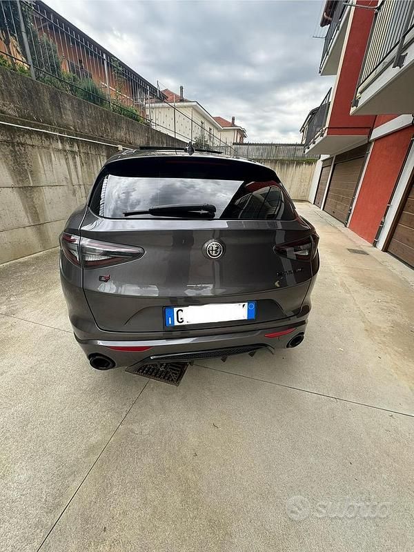 Usata Alfa Romeo Stelvio Veloce 210 CV (154 kW) 2020 Grigio SUV