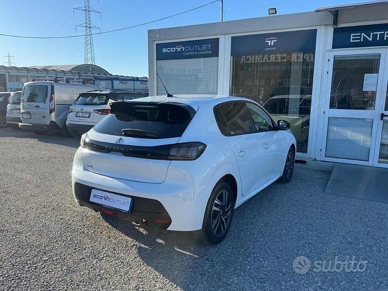 Usata Peugeot 208 Active 101 CV (74 kW) 2022 Other Utilitaria