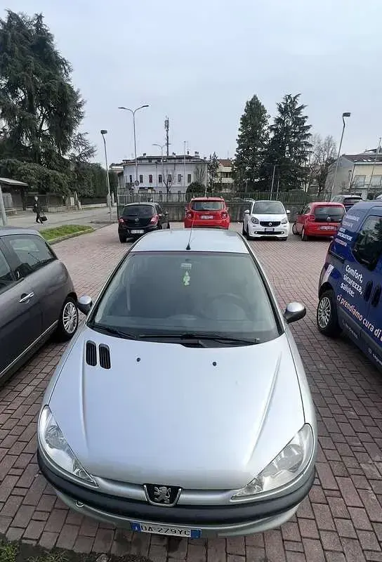Usata Peugeot 206 75 CV (55 kW) 2006 Berlina