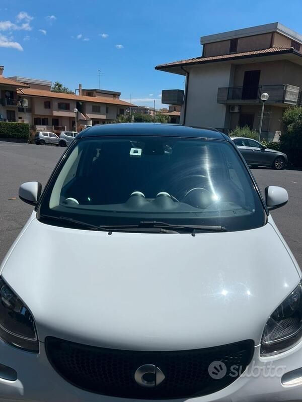Usata Smart ForFour Prime 71 CV (52 kW) 2017 Bianco Utilitaria