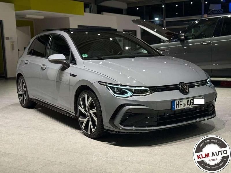 Usata VW Golf VIII R-line 150 CV (110 kW) 2023 Grigio scuro Berlina