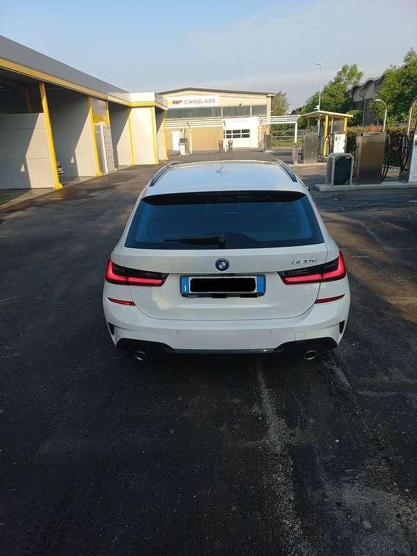 Usata BMW 320e M Sport 204 CV (150 kW) 2021 Bianco Station wagon