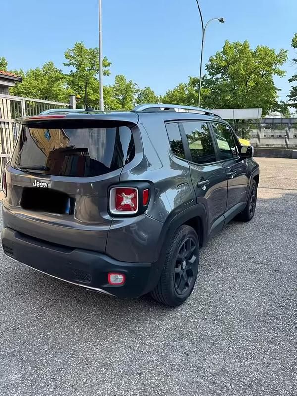 Usata Jeep Renegade Limited 120 CV (88 kW) 2017 Grigio SUV