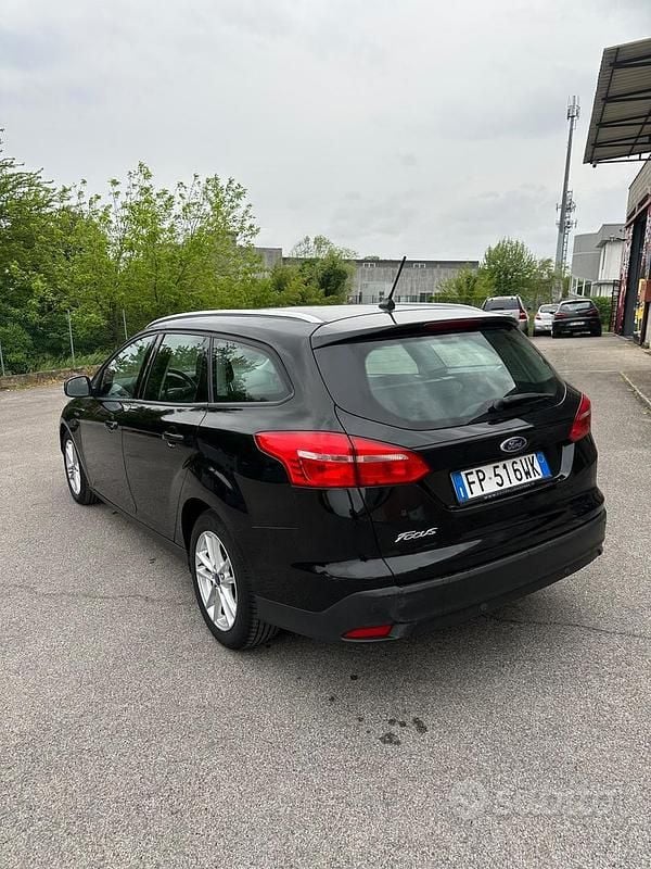 Usata Ford Focus Titanium 120 CV (88 kW) 2018 Nero Station wagon