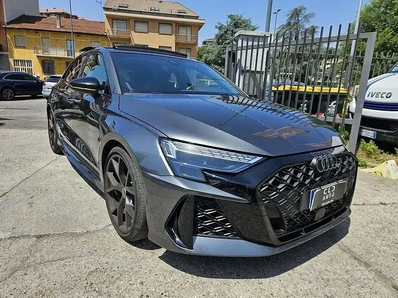 Usata Audi RS3 Ambiente 400 CV (294 kW) 2025 Grigio Berlina
