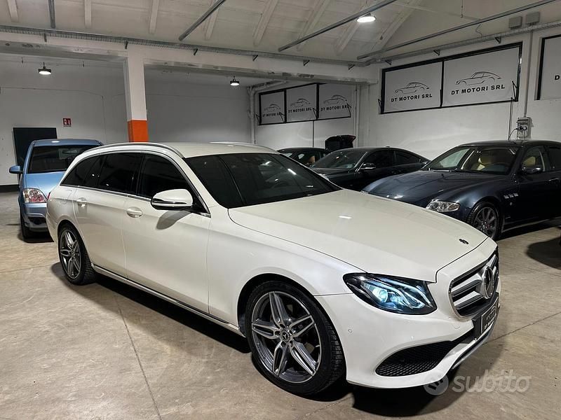 Usata Mercedes E200 150 CV (110 kW) 2017 Bianco Berlina
