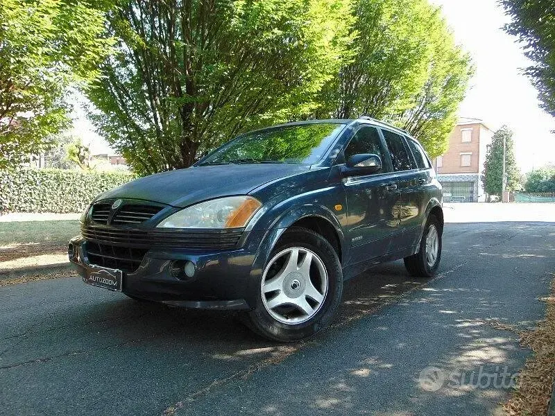 Usata SsangYong Kyron 141 CV (103 kW) 2006 Bluazzurro SUV