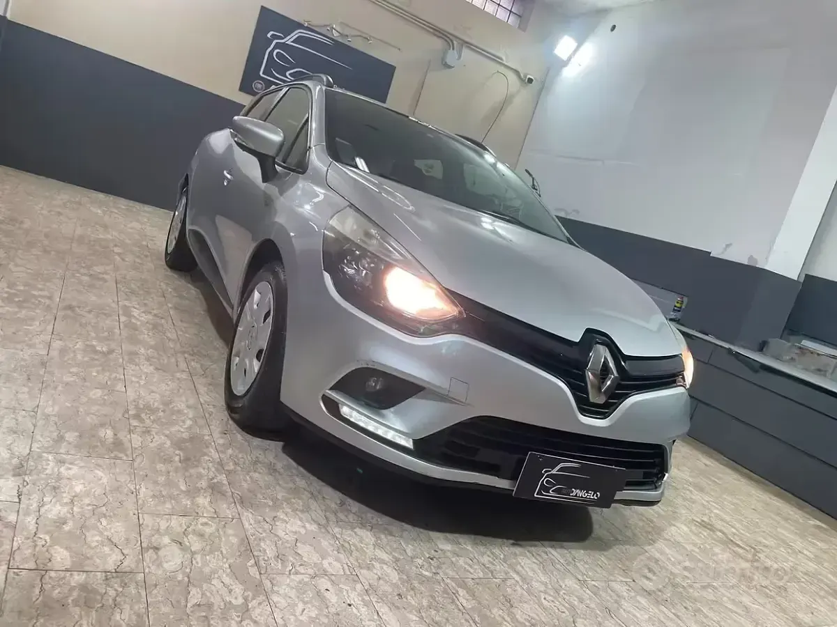 Usata Renault Clio Intens 73 CV (53 kW) 2017 Grigio Station wagon
