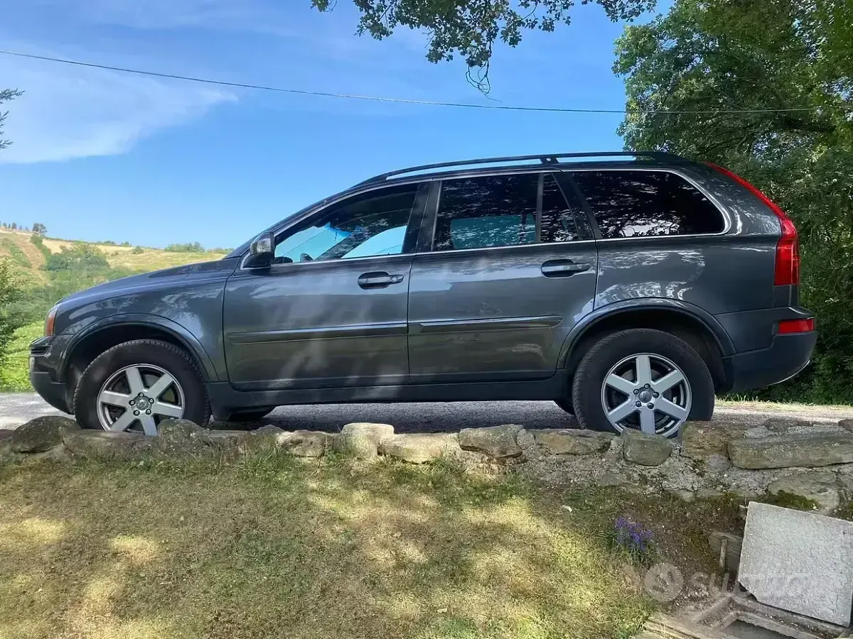 Usata Volvo XC90 185 CV (136 kW) 2008 Grigio SUV