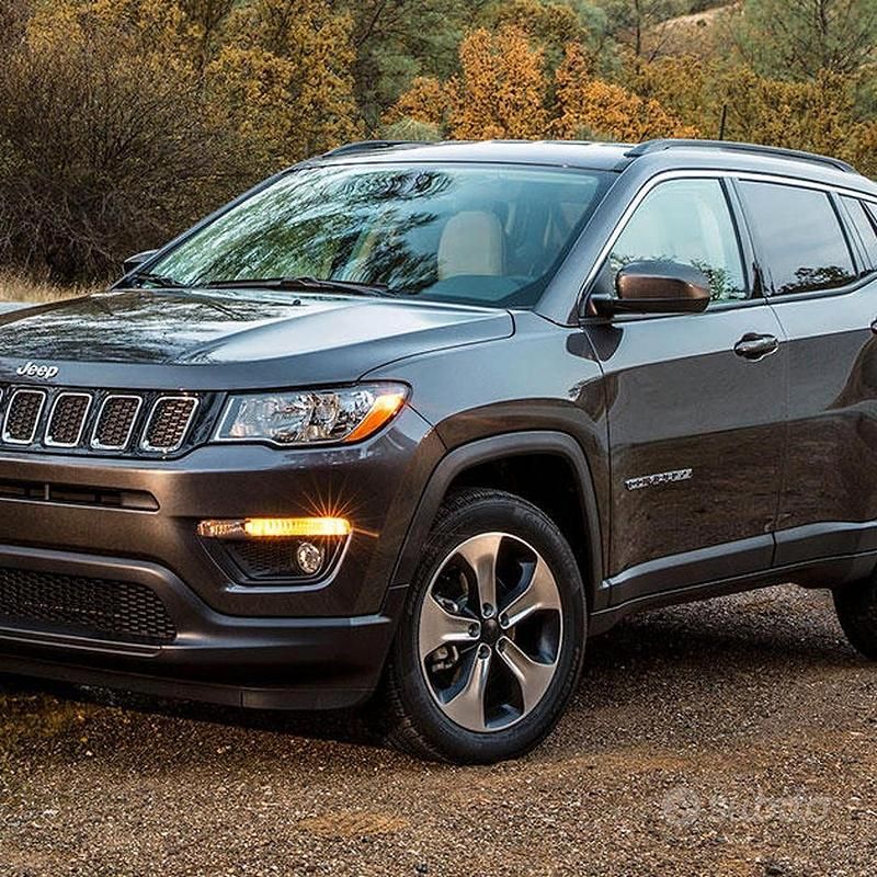 Usata Jeep Compass 120 CV (88 kW) 2019 Grigio SUV