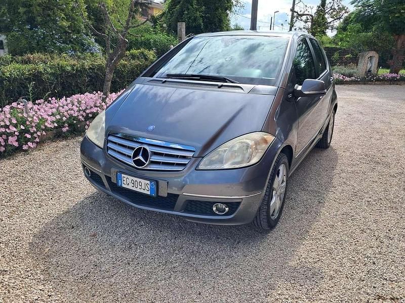 Usata Mercedes A180 Elegance 109 CV (80 kW) 2011 Monovolume
