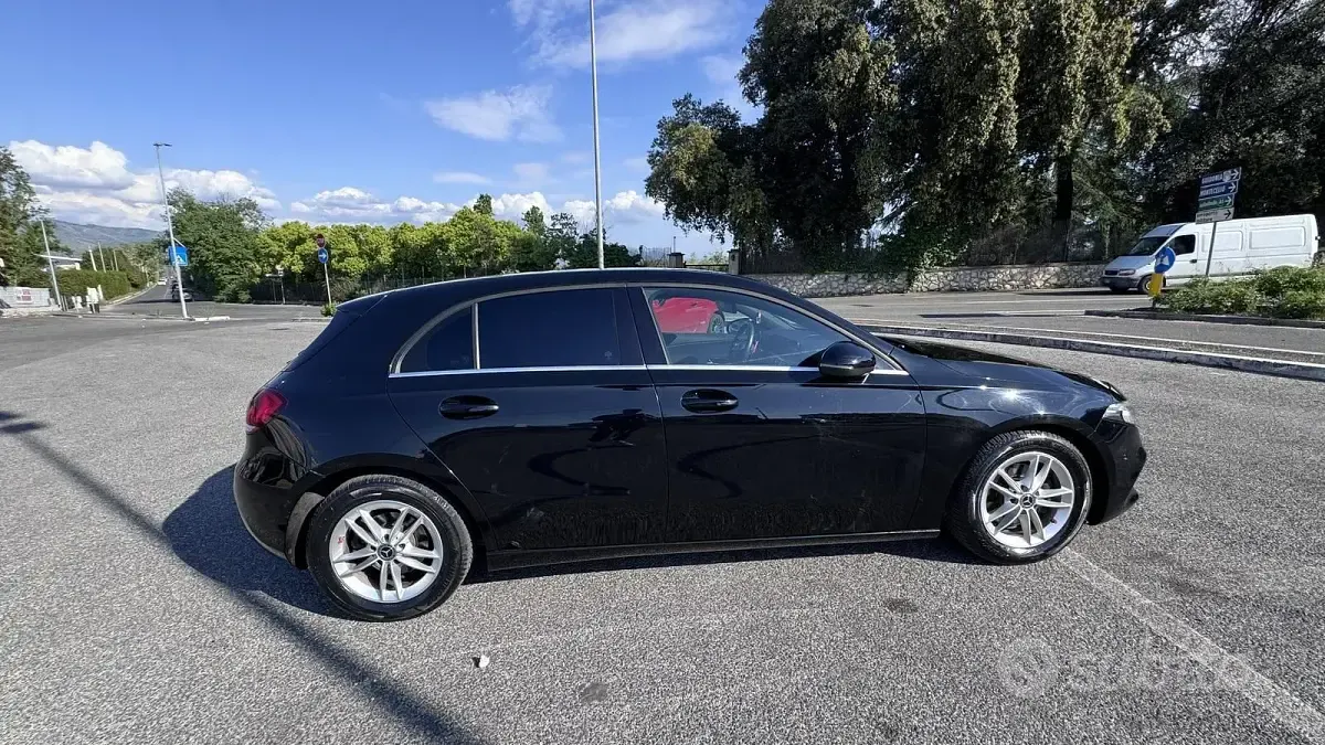 Usata Mercedes 180 136 CV (100 kW) 2019 Nero Berlina