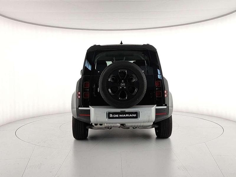 Usata Land Rover Defender SE 249 CV (183 kW) 2024 Santorini black SUV