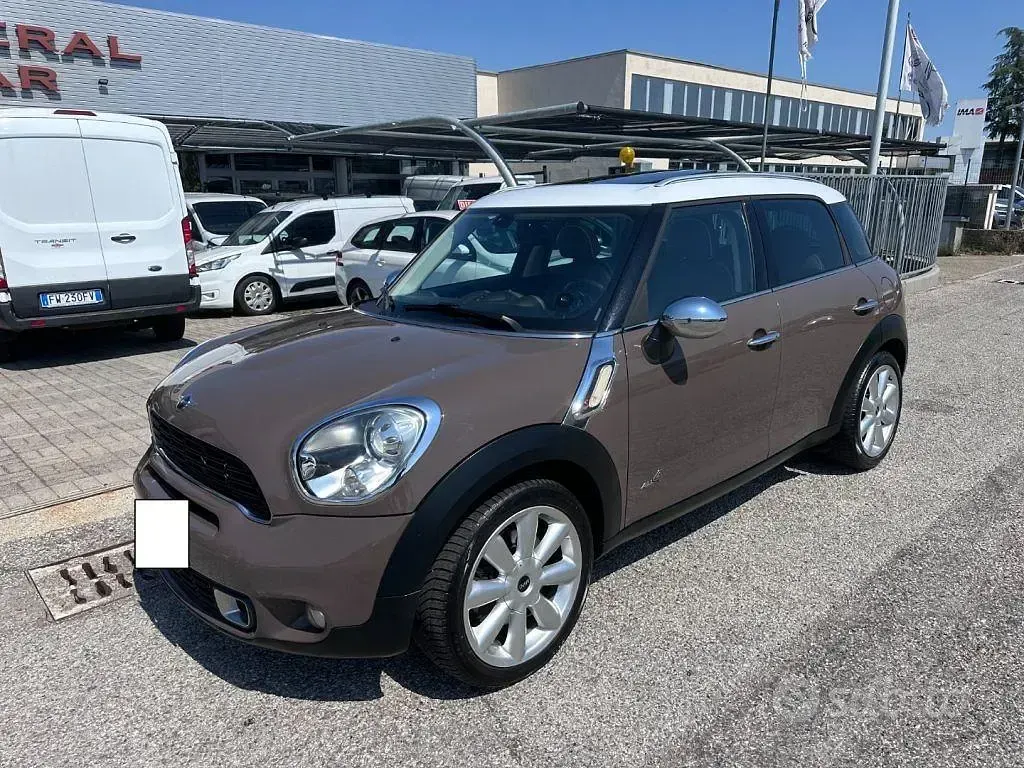 Usata Mini Cooper S Countryman 184 CV (135 kW) 2012 Marrone SUV