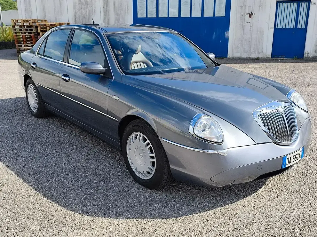 Usata Lancia Thesis 185 CV (136 kW) 2006 Grigio Berlina
