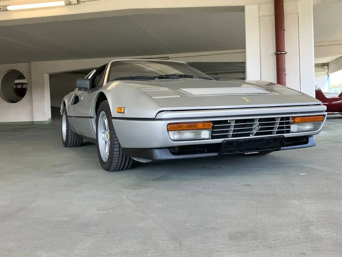 Usata Ferrari 328 255 CV (187 kW) 1986 Argento Cabrio