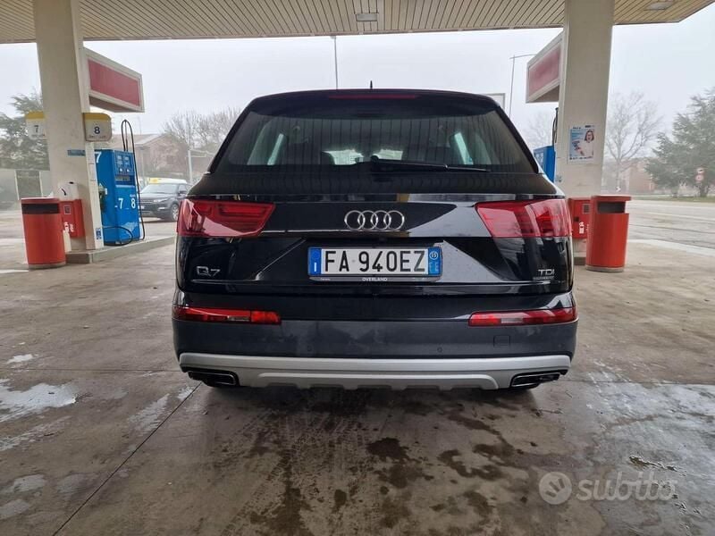 Usata Audi Q7 Business Plus 286 CV (210 kW) 2015 Nero SUV