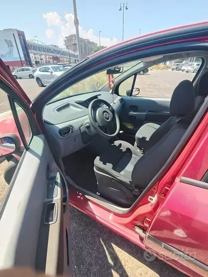 Usata Renault Modus 75 CV (55 kW) 2007 Rosso Monovolume