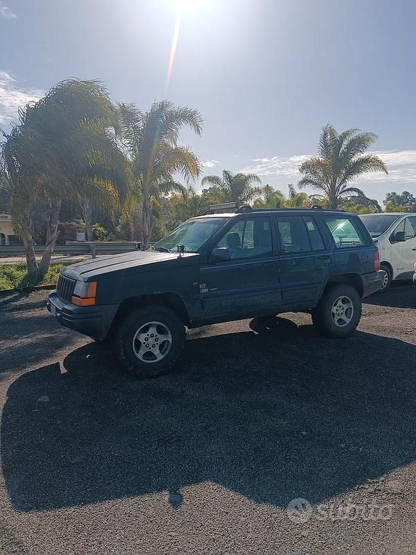 Usata Jeep Cherokee 116 CV (85 kW) 1997 Blu SUV
