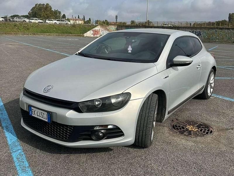 Begagnad VW Scirocco 140 HK (102 kW) 2011 Silver Sportkupé