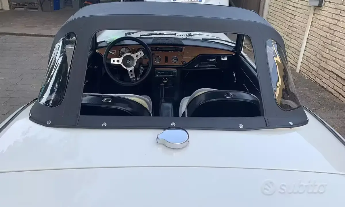 Usata Triumph Spitfire 1970 Bianco Cabrio