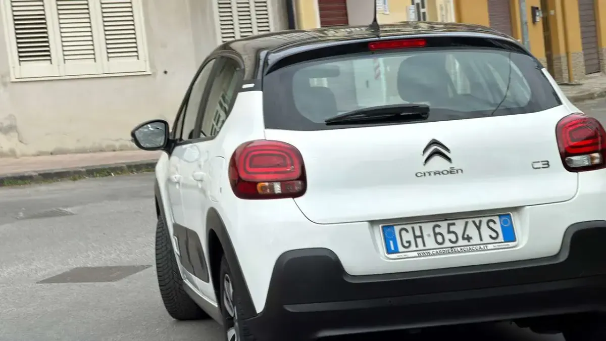 Usata Citroën C3 PureTech 110 CV (80 kW) 2022 Bianco Utilitaria
