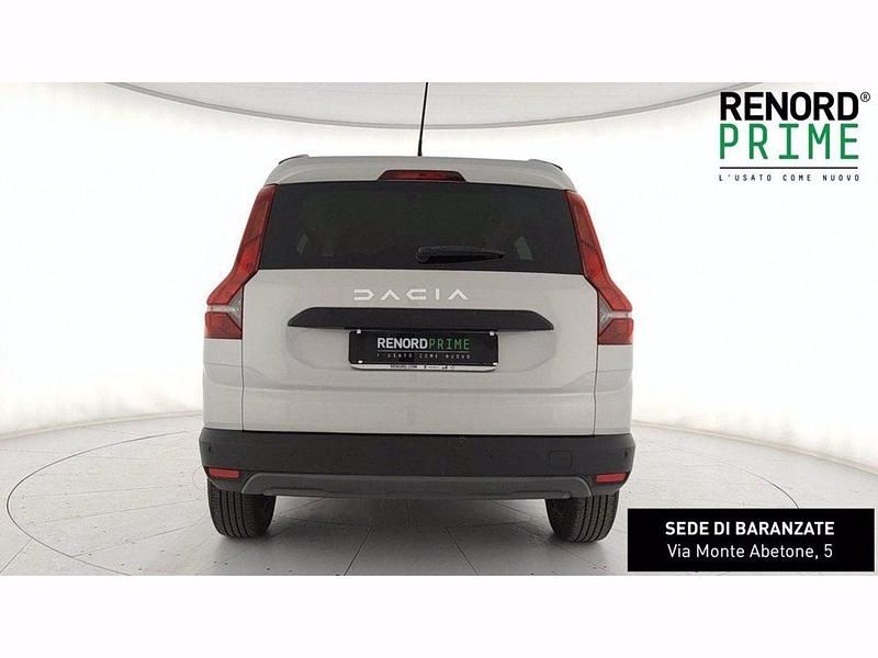 Usata Dacia Jogger Expression 101 CV (74 kW) 2023 Grigio lunare Monovolume