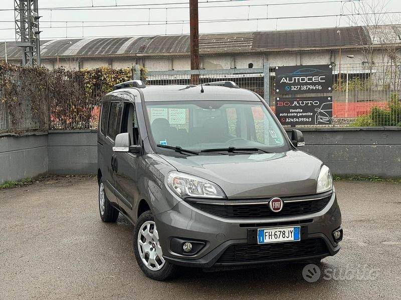 Usata Fiat Doblò 119 CV (87 kW) 2017 Grigio Monovolume