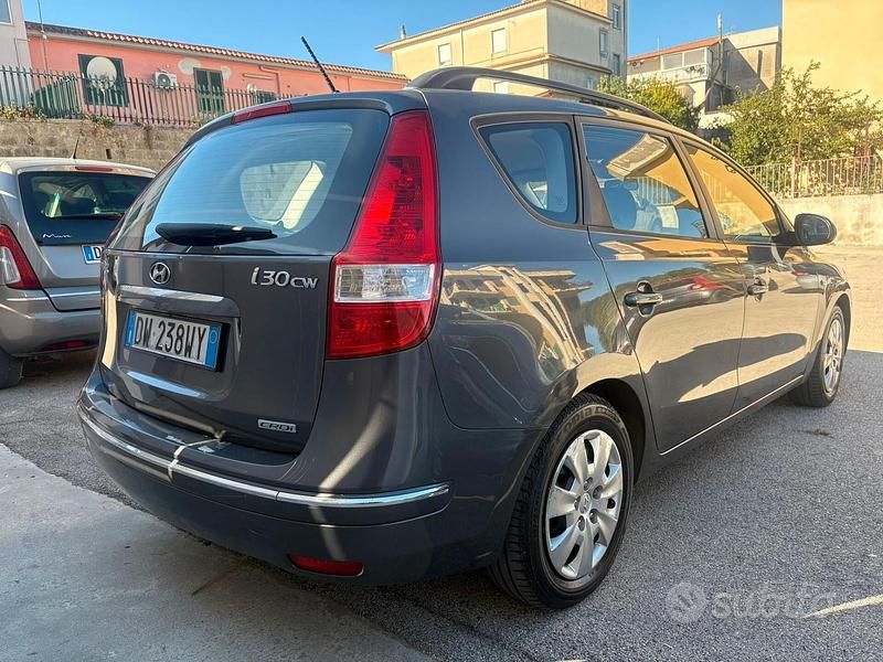 Usata Hyundai i30 Active 90 CV (66 kW) 2009 Grigio Berlina