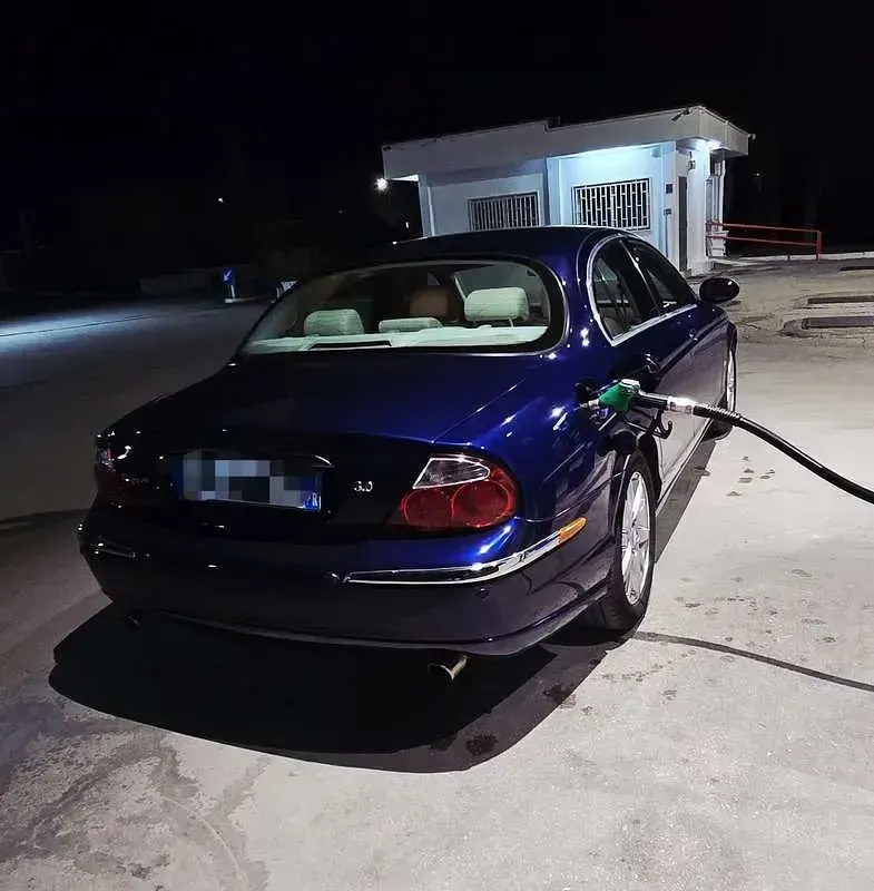 Usata Jaguar S-Type Executive 238 CV (175 kW) 2002 Blu/azzurro Berlina